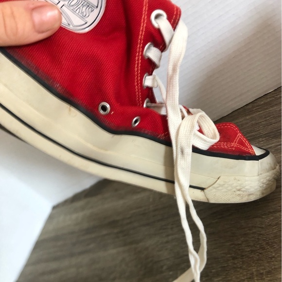 Vtg Brooks Red High-Top Sneakers with White Laces - Picture 13 of 13